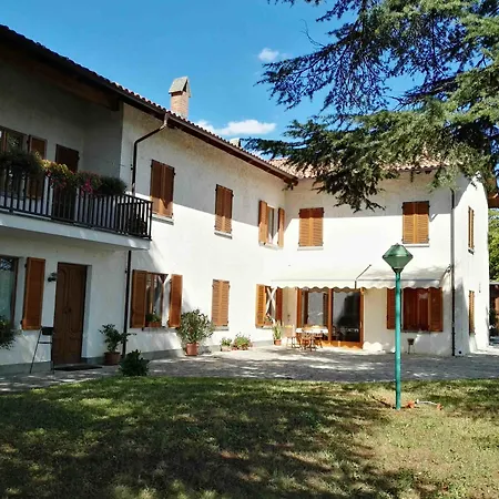 Bed & Breakfast Luna Di Langa 4*