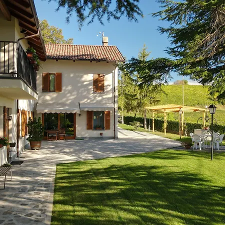 Luna Di Langa Bed & Breakfast