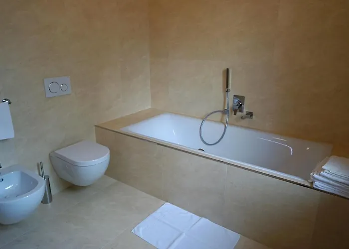 Luna Di Langa 4*