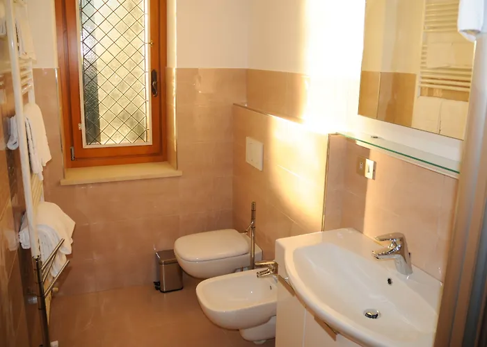 Luna Di Langa 4* Альба